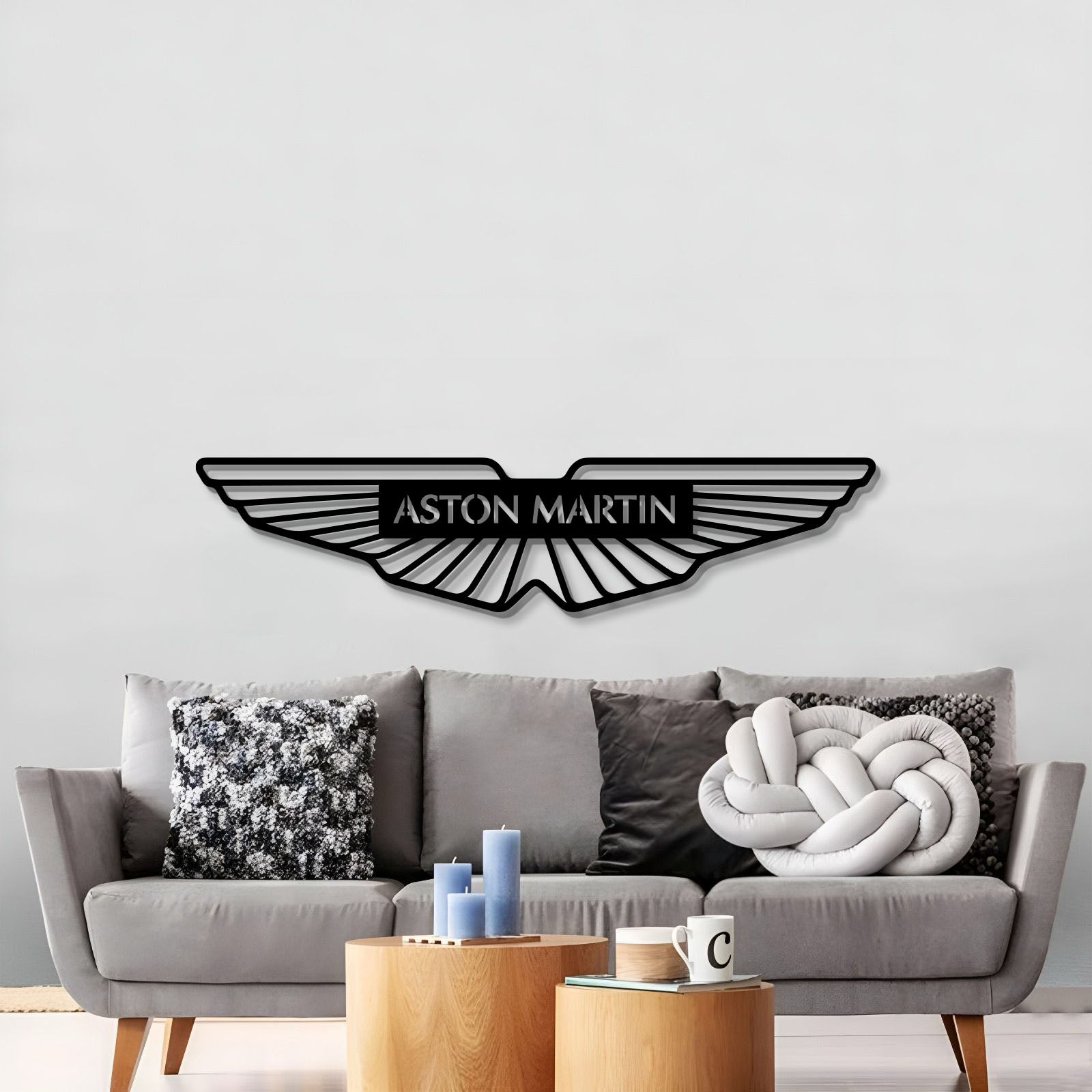 ASTONMARTINCARAMBLEM 3